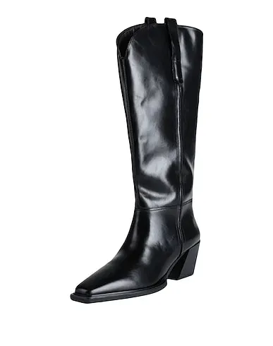 https://images.styletyx.com/images/black-leather-boots-vagabond-shoemakers-3073998_2.webp