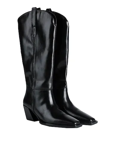 https://images.styletyx.com/images/black-leather-boots-vagabond-shoemakers-3073998_4.webp