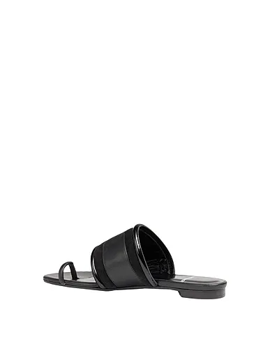 https://images.styletyx.com/images/black-leather-flip-flops-pierre-hardy-13247925_3.webp