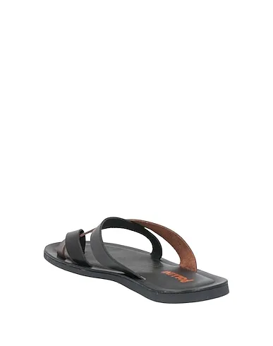 https://images.styletyx.com/images/black-leather-flip-flops-pollini-875076275_3.webp