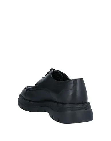 https://images.styletyx.com/images/black-leather-laced-shoes-antony-morato-1225022109_3.webp