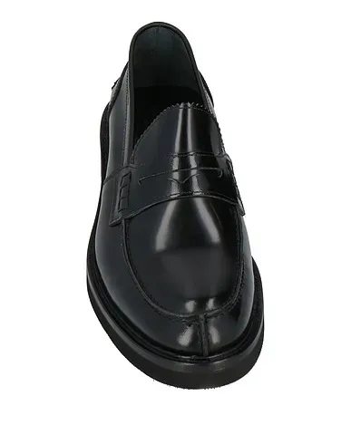 https://images.styletyx.com/images/black-leather-loafers-alessandro-gilles-1006493469_4.webp