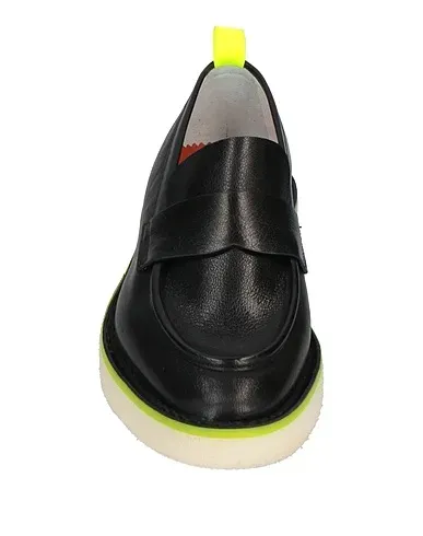 https://images.styletyx.com/images/black-leather-loafers-barracuda-3200523_4.webp