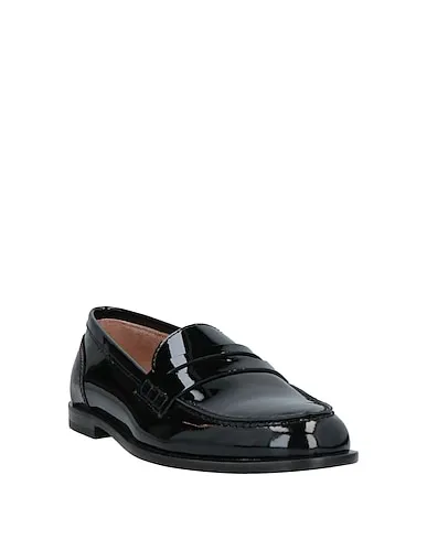 https://images.styletyx.com/images/black-leather-loafers-boemos-13230954_2.webp
