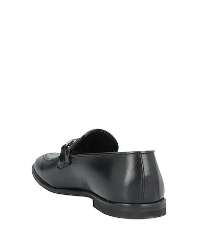 https://images.styletyx.com/images/black-leather-loafers-brawn-s-12957920_3.webp