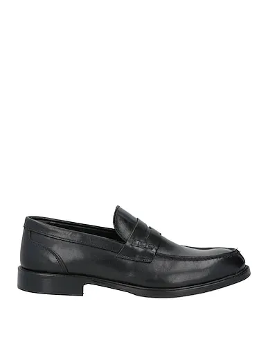https://images.styletyx.com/images/black-leather-loafers-brawn-s-999549374_1.webp