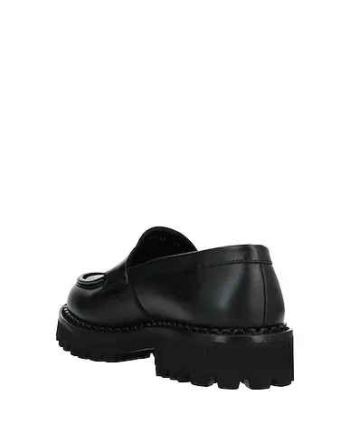https://images.styletyx.com/images/black-leather-loafers-john-galliano-2838346_3.webp