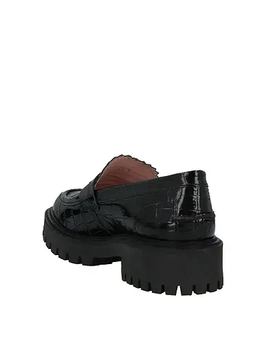 https://images.styletyx.com/images/black-leather-loafers-last-1005020877_3.webp