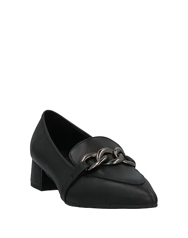 https://images.styletyx.com/images/black-leather-loafers-marian-13282607_2.webp