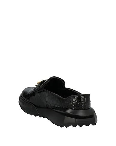 https://images.styletyx.com/images/black-leather-loafers-mich-e-simon-13212879_3.webp