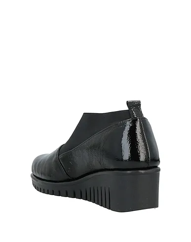 https://images.styletyx.com/images/black-leather-loafers-the-flexx-1340257_3.webp