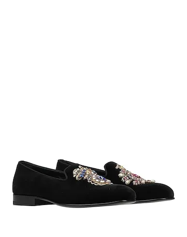 https://images.styletyx.com/images/black-leather-loafers-versace-1653749_2.webp