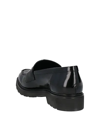 https://images.styletyx.com/images/black-leather-loafers-vsl-1003742151_3.webp
