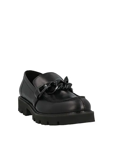 https://images.styletyx.com/images/black-leather-loafers-vsl-711067860_2.webp