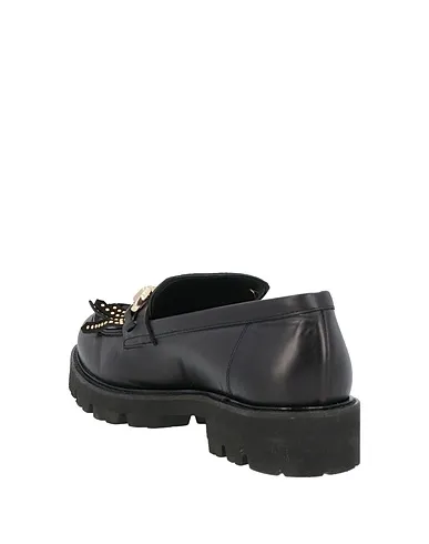 https://images.styletyx.com/images/black-leather-loafers-vsl-873558209_3.webp