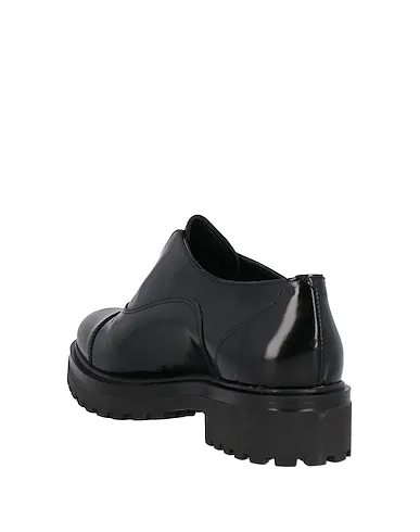https://images.styletyx.com/images/black-leather-loafers-vsl-873559754_3.webp