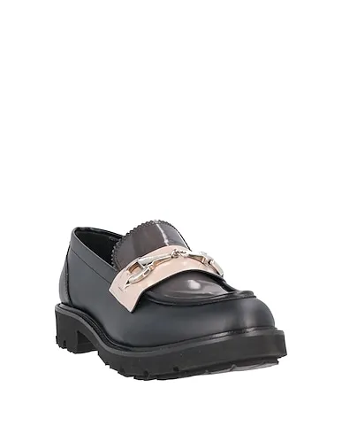 https://images.styletyx.com/images/black-leather-loafers-vsl-873559759_2.webp