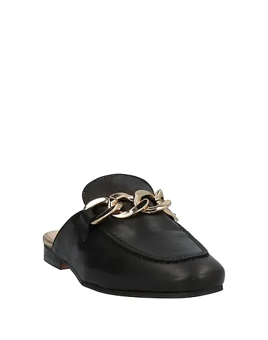 https://images.styletyx.com/images/black-leather-mules-and-clogs-crown-1939956304_2.webp