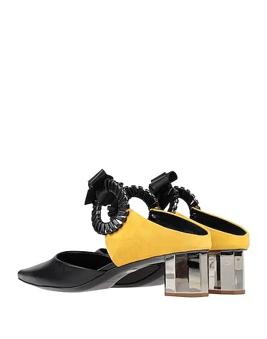 https://images.styletyx.com/images/black-leather-mules-and-clogs-proenza-schouler-1210765_3.webp