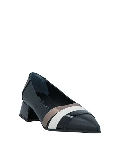 https://images.styletyx.com/images/black-leather-pump-kate-libertine-1005222258_2.webp