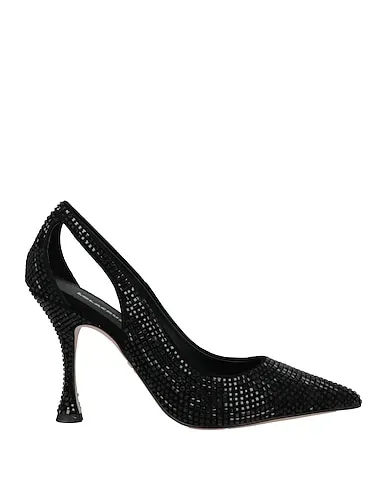 https://images.styletyx.com/images/black-leather-pump-lola-cruz-13146499_1.webp