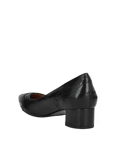https://images.styletyx.com/images/black-leather-pump-luciano-barachini-1005206849_3.webp