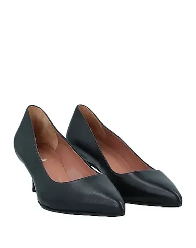 https://images.styletyx.com/images/black-leather-pump-pollini-1680986_2.webp
