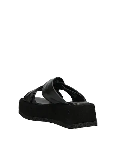 https://images.styletyx.com/images/black-leather-sandals-1725-a-912272294_3.webp