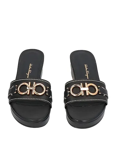https://images.styletyx.com/images/black-leather-sandals-ferragamo-1910630422_4.webp