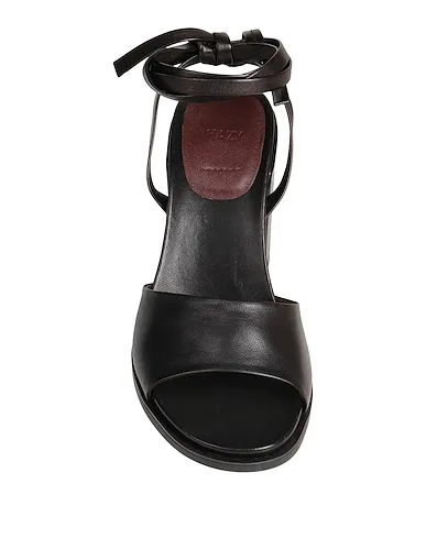 https://images.styletyx.com/images/black-leather-sandals-hazy-13360702_4.webp