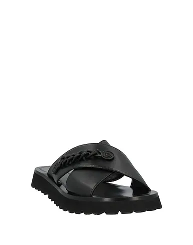 https://images.styletyx.com/images/black-leather-sandals-john-galliano-13296266_2.webp