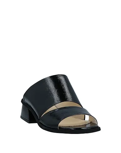 https://images.styletyx.com/images/black-leather-sandals-momoni-391666_2.webp