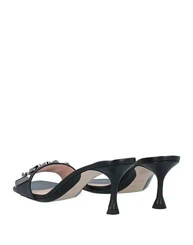 https://images.styletyx.com/images/black-leather-sandals-n21-1156298_3.webp