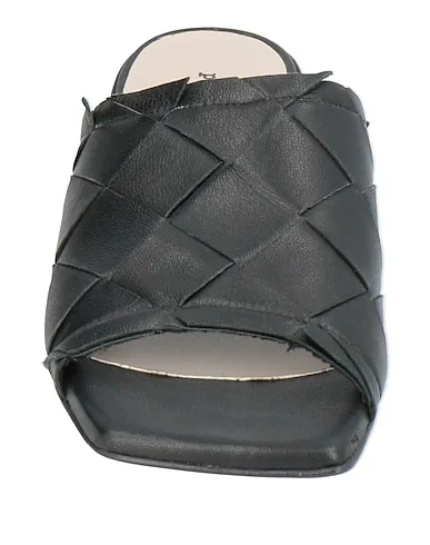 https://images.styletyx.com/images/black-leather-sandals-poesie-veneziane-12942120_4.webp