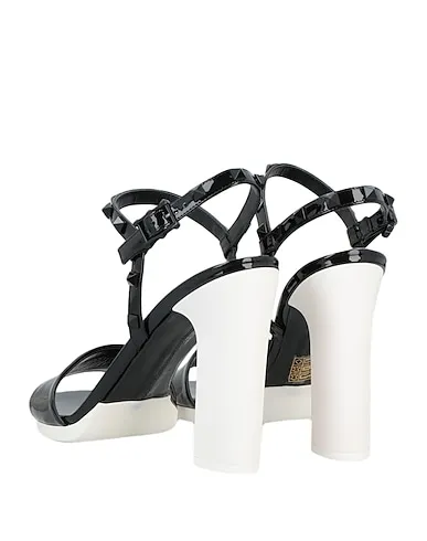 https://images.styletyx.com/images/black-leather-sandals-valentino-2203687_3.webp