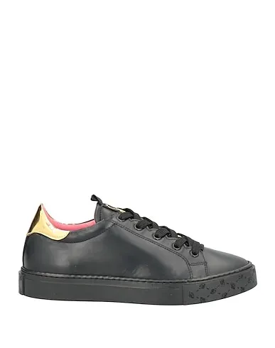 https://images.styletyx.com/images/black-leather-sneakers-blumarine-1004397891_1.webp