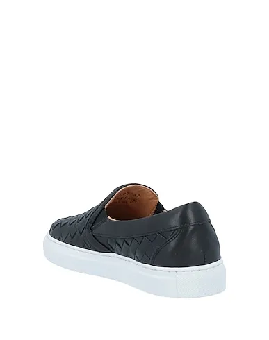 https://images.styletyx.com/images/black-leather-sneakers-boemos-1226015530_3.webp