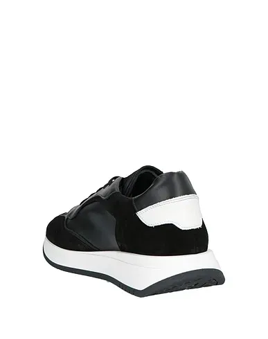 https://images.styletyx.com/images/black-leather-sneakers-cesare-paciotti-4us-711488214_3.webp