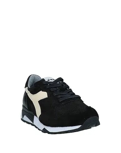 https://images.styletyx.com/images/black-leather-sneakers-diadora-heritage-1002750_2.webp
