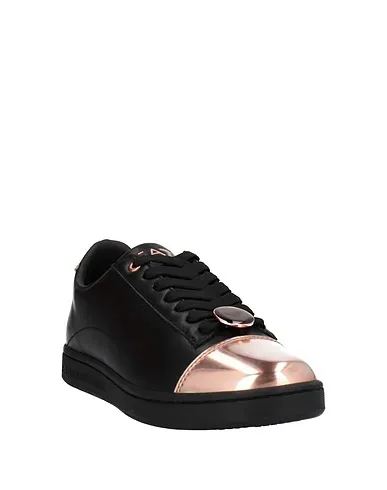 https://images.styletyx.com/images/black-leather-sneakers-ea7-1398908_2.webp