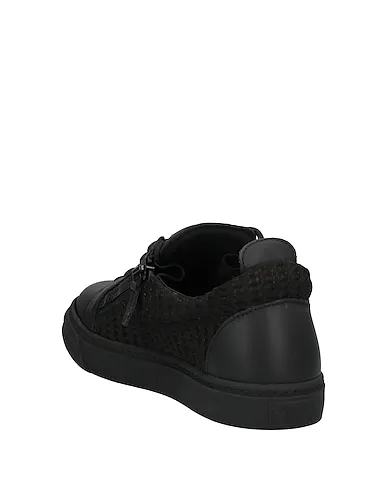 https://images.styletyx.com/images/black-leather-sneakers-giuseppe-zanotti-13086691_3.webp