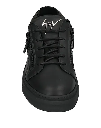 https://images.styletyx.com/images/black-leather-sneakers-giuseppe-zanotti-13086696_4.webp
