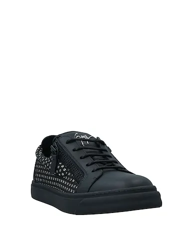 https://images.styletyx.com/images/black-leather-sneakers-giuseppe-zanotti-13089357_2.webp
