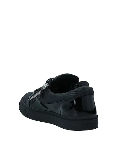 https://images.styletyx.com/images/black-leather-sneakers-giuseppe-zanotti-13089368_3.webp
