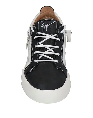 https://images.styletyx.com/images/black-leather-sneakers-giuseppe-zanotti-13089371_4.webp