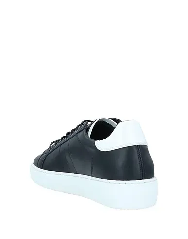 https://images.styletyx.com/images/black-leather-sneakers-high-2952623_3.webp