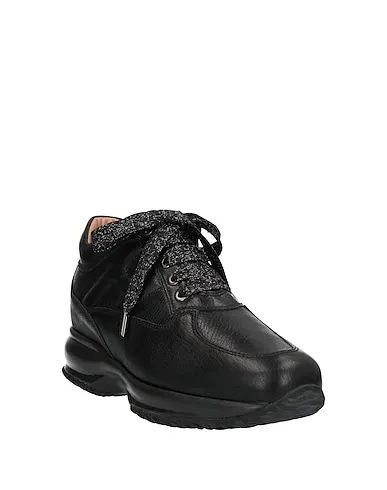 https://images.styletyx.com/images/black-leather-sneakers-hogan-3251812_2.webp