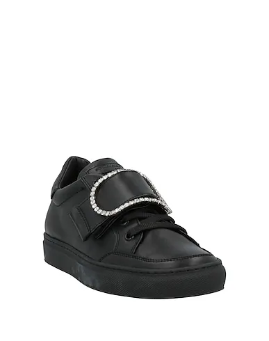 https://images.styletyx.com/images/black-leather-sneakers-john-galliano-710424184_2.webp