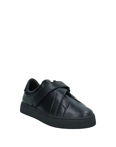https://images.styletyx.com/images/black-leather-sneakers-kenzo-1492460_2.webp