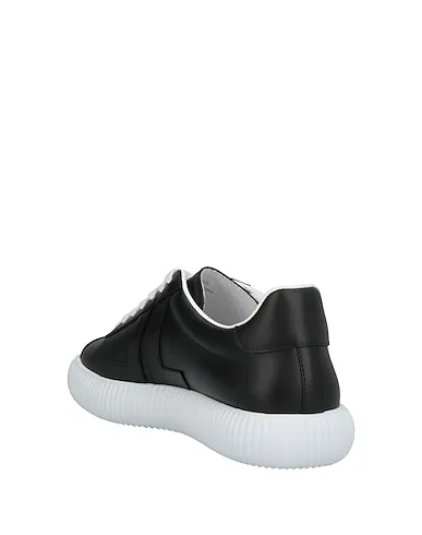 https://images.styletyx.com/images/black-leather-sneakers-lanvin-13119776_3.webp